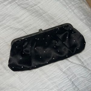 Black clutch